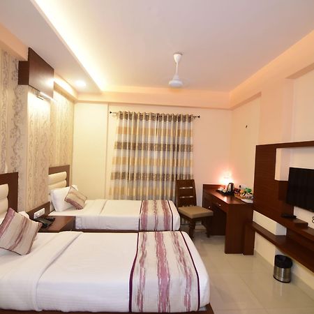 Hotel Varanasi Inn Zewnętrze zdjęcie