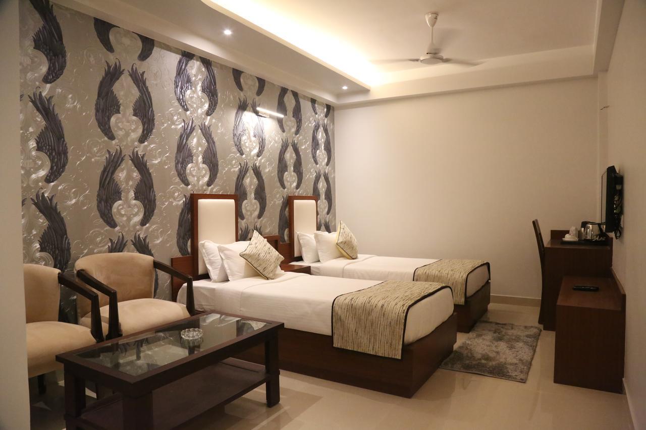 Hotel Varanasi Inn Zewnętrze zdjęcie