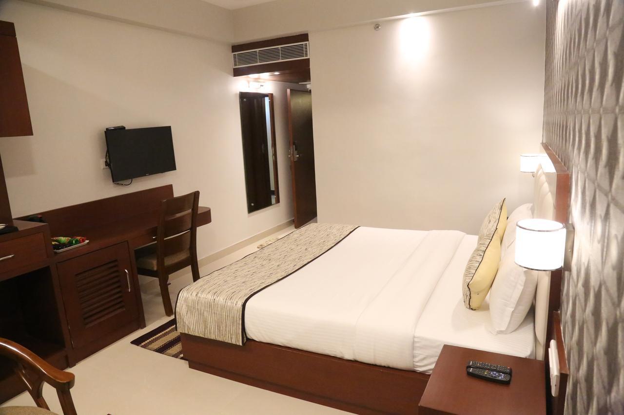 Hotel Varanasi Inn Zewnętrze zdjęcie