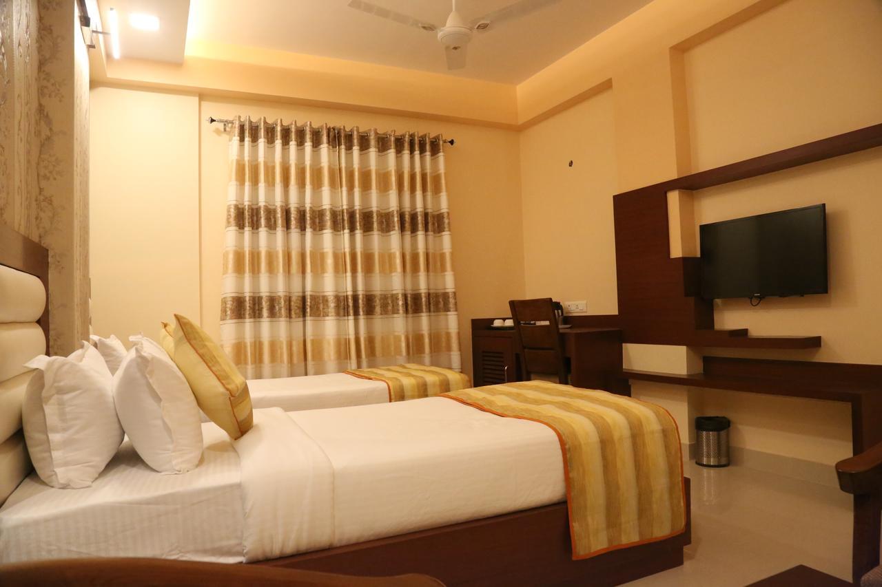 Hotel Varanasi Inn Zewnętrze zdjęcie