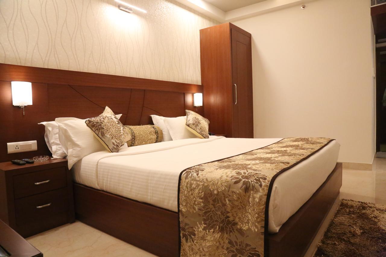 Hotel Varanasi Inn Zewnętrze zdjęcie
