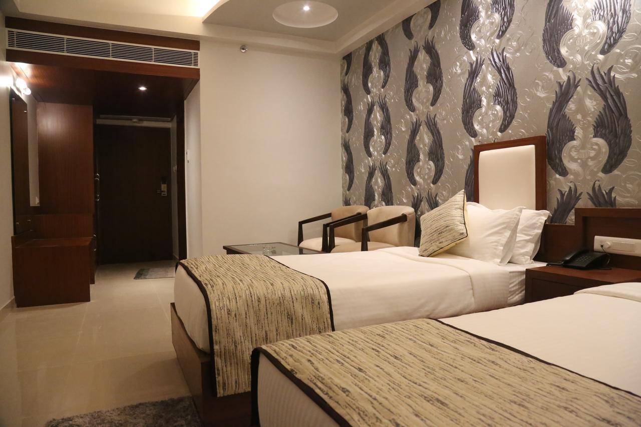 Hotel Varanasi Inn Zewnętrze zdjęcie