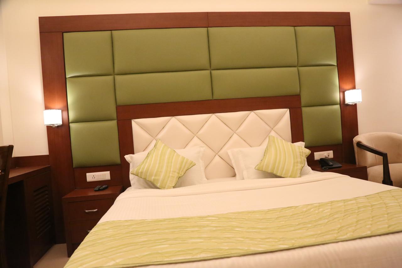 Hotel Varanasi Inn Zewnętrze zdjęcie