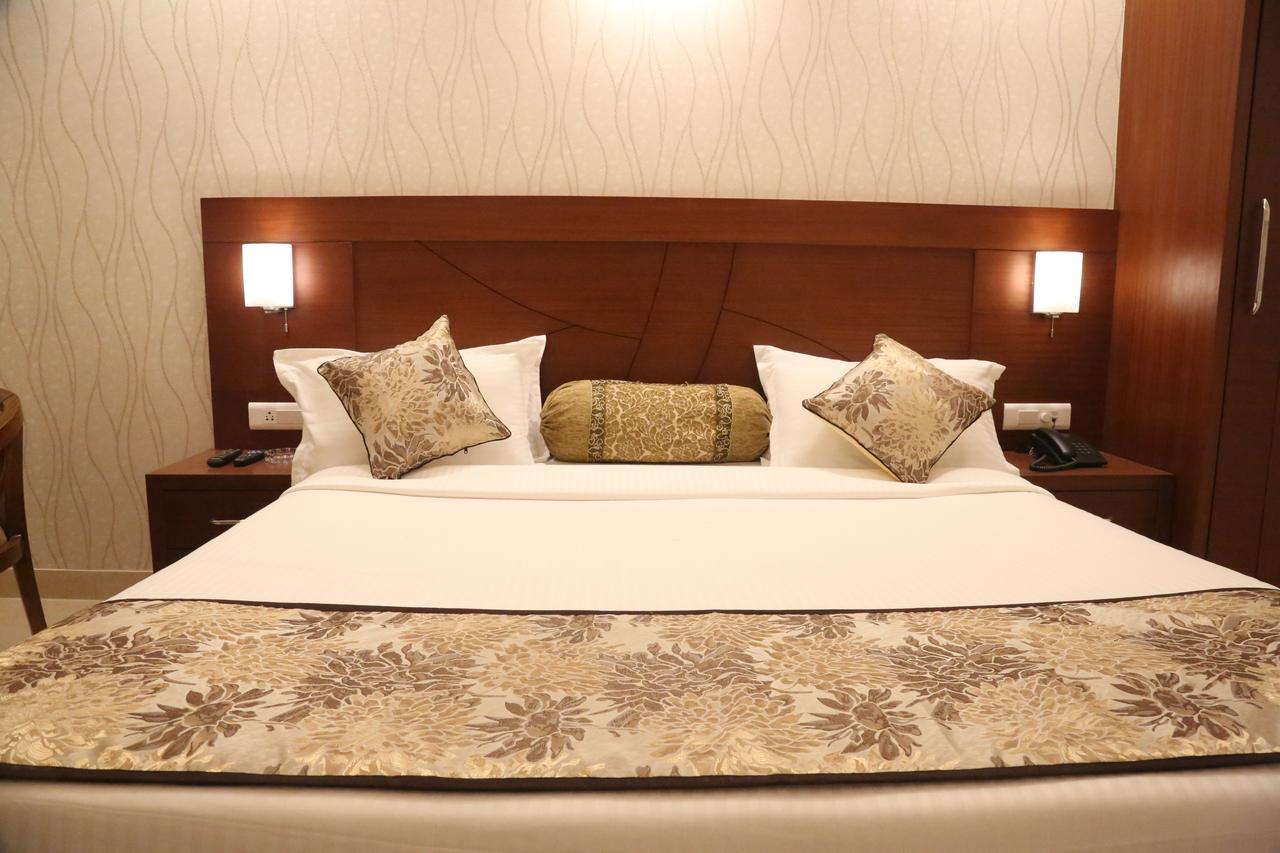 Hotel Varanasi Inn Zewnętrze zdjęcie